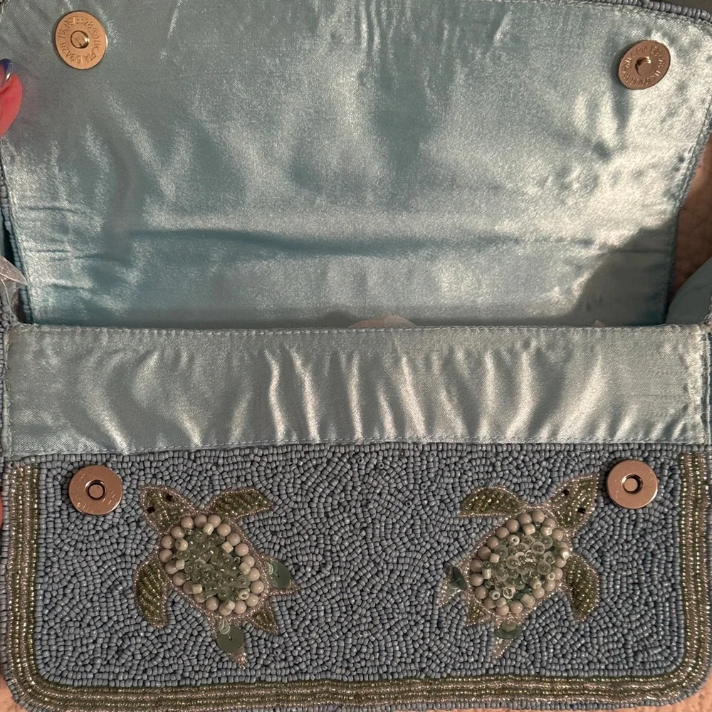 Turtle Beaded Bag - Picture 3 of 8